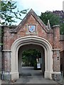 Gatehouse to Sutton Court, Tring