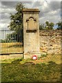 Gate Pier with Machine Gun Corps Memorial, Belton Park