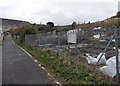 SS9495 : Park Road Allotments perimeter fence, Cwmparc by Jaggery