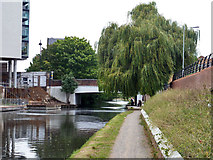 TQ0979 : Bridge 200, Grand Union Canal by Robin Webster