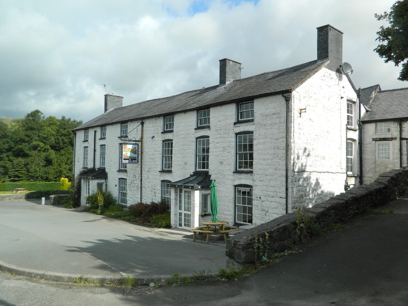 The Wynnstay Arms, Llanbrynmair © John Lord :: Geograph Britain and Ireland