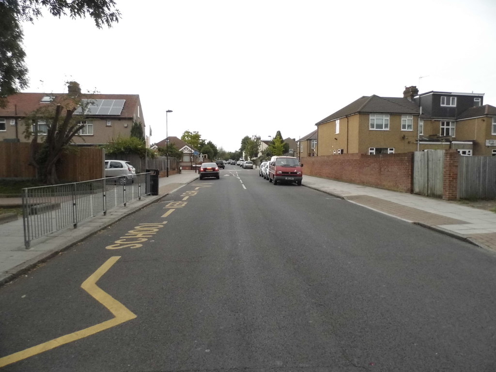 Churchbury Lane, Enfield © David Howard :: Geograph Britain And Ireland