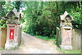 Gate piers, Plas Bryn