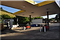 Hele : Premier Petrol Station