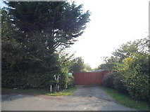 TQ0493 : Gate on Springwell Lane by David Howard
