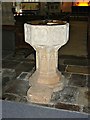 SU3368 : Font, St Lawrence's Church, Parsonage Lane, Hungerford by Brian Robert Marshall