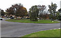 Tree-lined B4035 roundabout in Banbury