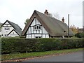 TL1233 : Houses off Hanscombe End Road, Apsley End by Christine Johnstone