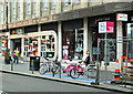 NS5965 : Nextbike Glasgow cycle hire point: Gallery of Modern Art by Thomas Nugent