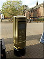 Bedworth: postbox № CV12 576, High Street