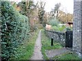 Path from Burydell Lane to Hedges Farm