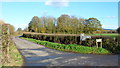 Farm road and footpath to Riddings Farm