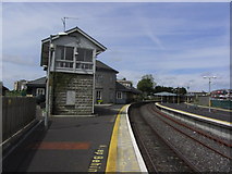 N4352 : Mullingar Station & signal box by Colin Park