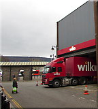 SO0002 : Wilko lorry on the corner of Station Street and Duke Street, Aberdare by Jaggery