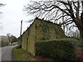 Ruined building, Hindover, Cattistock