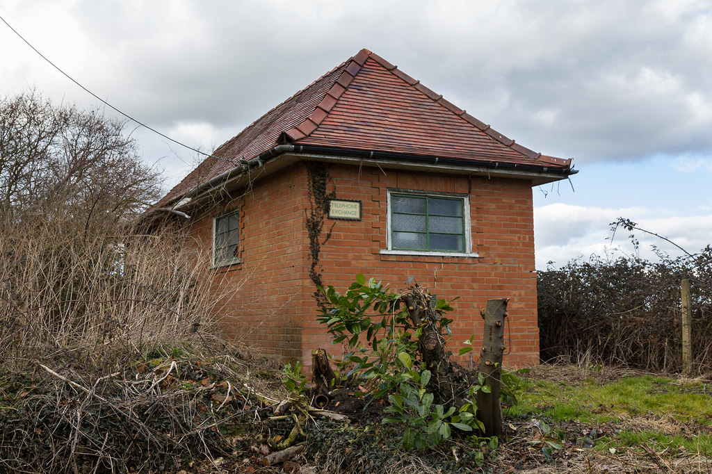 old-telephone-exchange-david-p-howard-geograph-britain-and-ireland