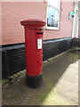 TM0475 : Post Office Edward VII Postbox by Geographer