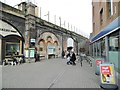 Queens Road (Peckham), station entrance