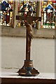 SU5689 : Cross on the Altar by Bill Nicholls