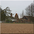 TR0257 : Gosmere Farm Oast, New Houselane, Sheldwich by Oast House Archive