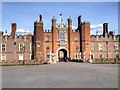 TQ1568 : Hampton Court Palace, The Great Gatehouse by David Dixon