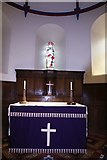 SU5132 : Altar in St Swithun by Bill Nicholls
