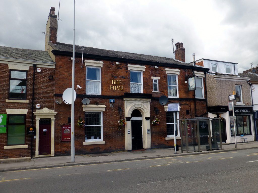 Bee Hive Inn © Rude Health :: Geograph Britain and Ireland