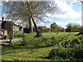 Footpath to the B1117 Church Road