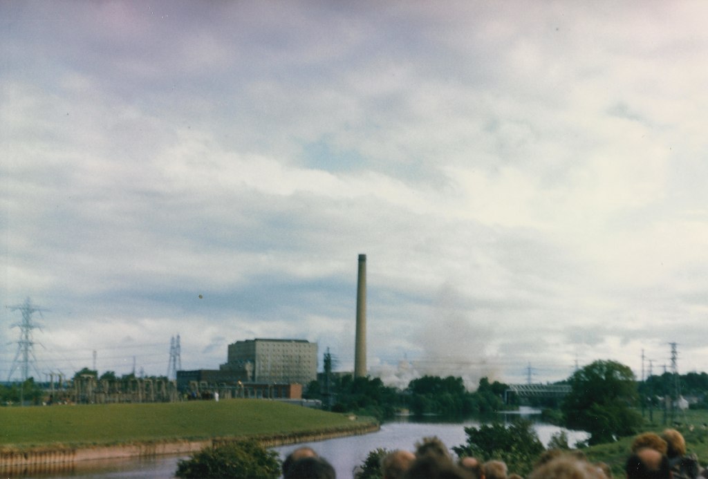 Ferrybridge 'B' The Dust Settling © Phillip Beadham :: Geograph Britain ...