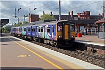 SD5805 : Northern Rail Class 150, 150276, Wigan North Western railway station by El Pollock