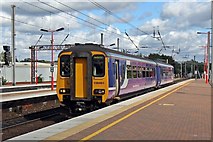 SD5805 : Northern rail Class 156, 156491, Wigan North Western railway station by El Pollock