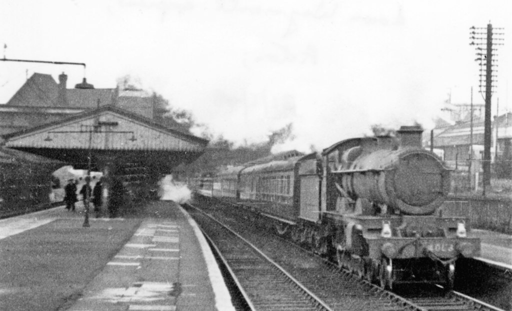 Acton Main Line Station 1948 With © Ben Brooksbank Geograph