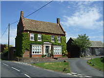 TL2563 : Farmhouse at Home Farm, Graveley by JThomas