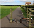 Path through Westerleigh Common, Yate 