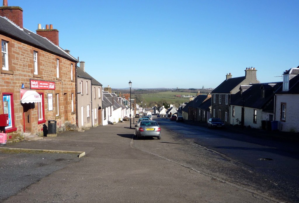 Main Street, Ochiltree, Ayrshire © John Steven :: Geograph Britain and ...