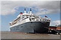 SJ3390 : Stern, RMS Queen Mary 2, Liverpool Cruise Terminal by El Pollock
