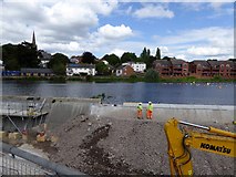 SX9291 : Lowering the spillway, Exeter flood relief channel by David Smith