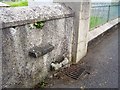 Bethlehem Chapel, Pwll Trap - steps for mounting block?