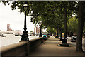 TQ2777 : Chelsea Embankment by Richard Croft