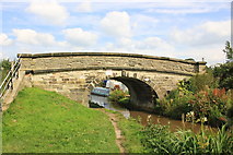 SJ8458 : Bridge 86 on the Macclesfield Canal by Jeff Buck