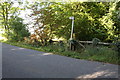 SK8209 : Start of footpath to Cold Overton from minor road by Roger Templeman