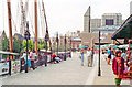 London (Tower Hamlets), 1991:  Wapping, Tobacco Dock Development