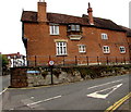 Elevated pavement, Leycester Place, Warwick