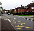 Zigzag markings on Kipling Avenue, Warwick