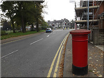 TM0024 : Wimpole Road Victorian Postbox by Geographer