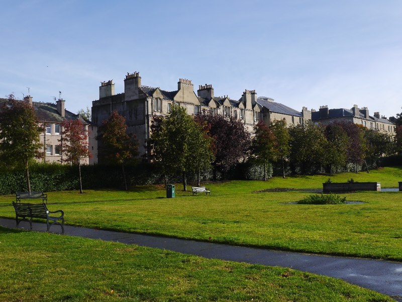 Dalmeny Street Park © Richard Webb Geograph Britain and Ireland