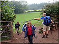 Llwybr ger Ffarm y Pentre / Footpath near Pentre Farm