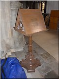 SP5822 : St Edburg, Bicester: wooden lectern by Basher Eyre