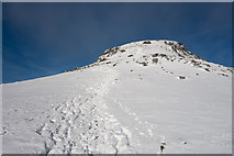 NN4323 : False summit on the southern ridge of Ben More by Doug Lee