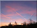 SU4786 : Sunrise Skytrails by Bill Nicholls